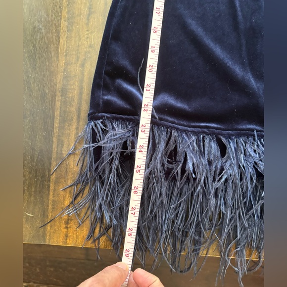 🥳♥️ Junior’s B. Darlin Navy Scoop Neck Velvet Feather Trim Dress - Picture 16 of 16